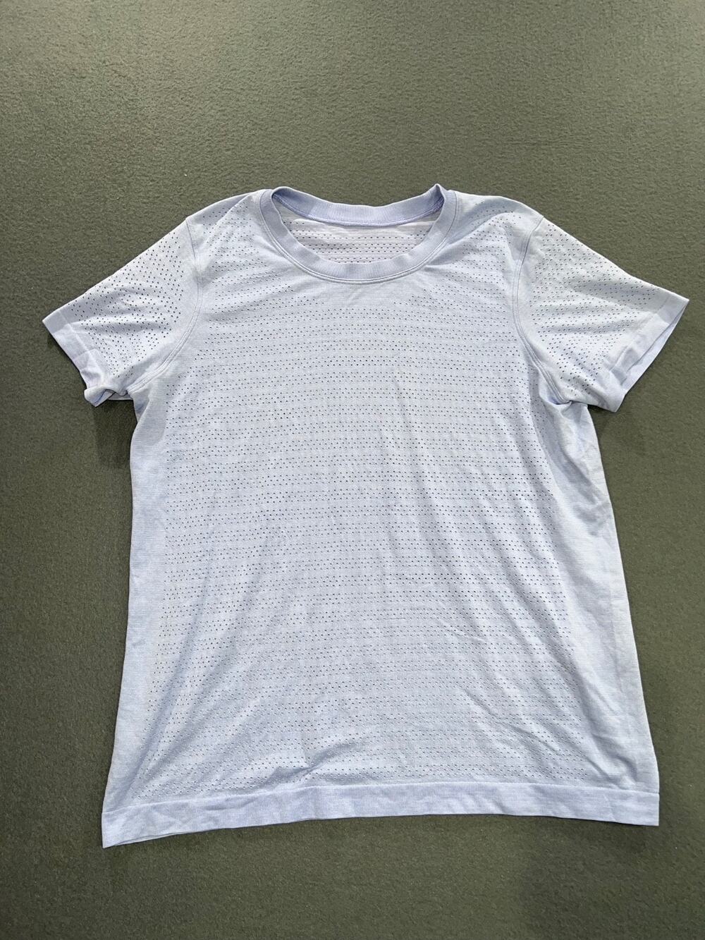 Lululemon Swiftly Breath White Perforated Short Sleeve T-Shirt Size 10 A008903